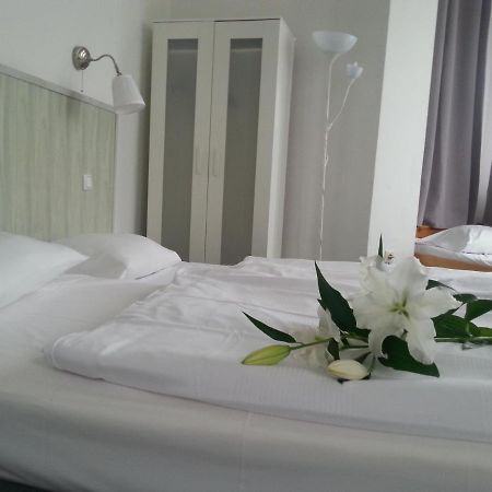Hotel Komet Ντίσελντορφ Εξωτερικό φωτογραφία