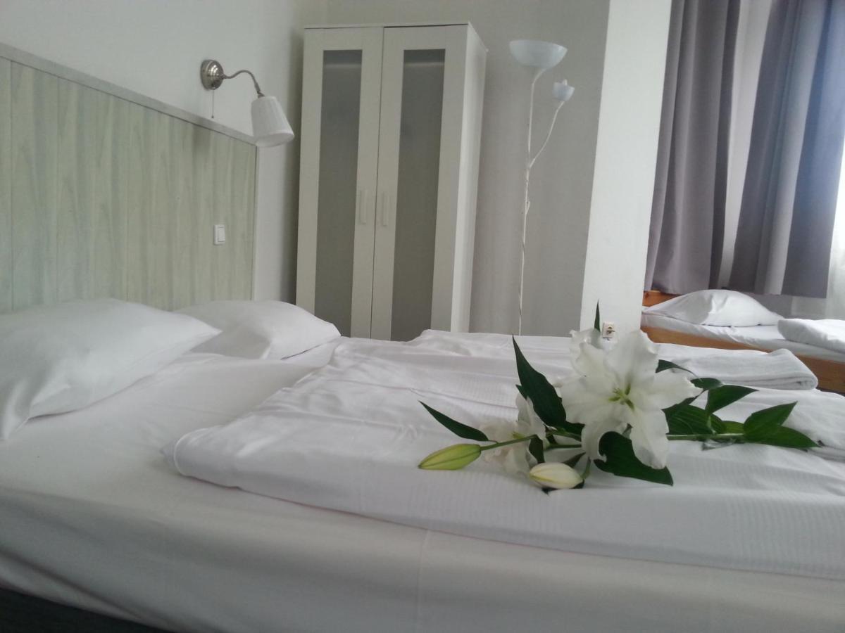 Hotel Komet Ντίσελντορφ Εξωτερικό φωτογραφία
