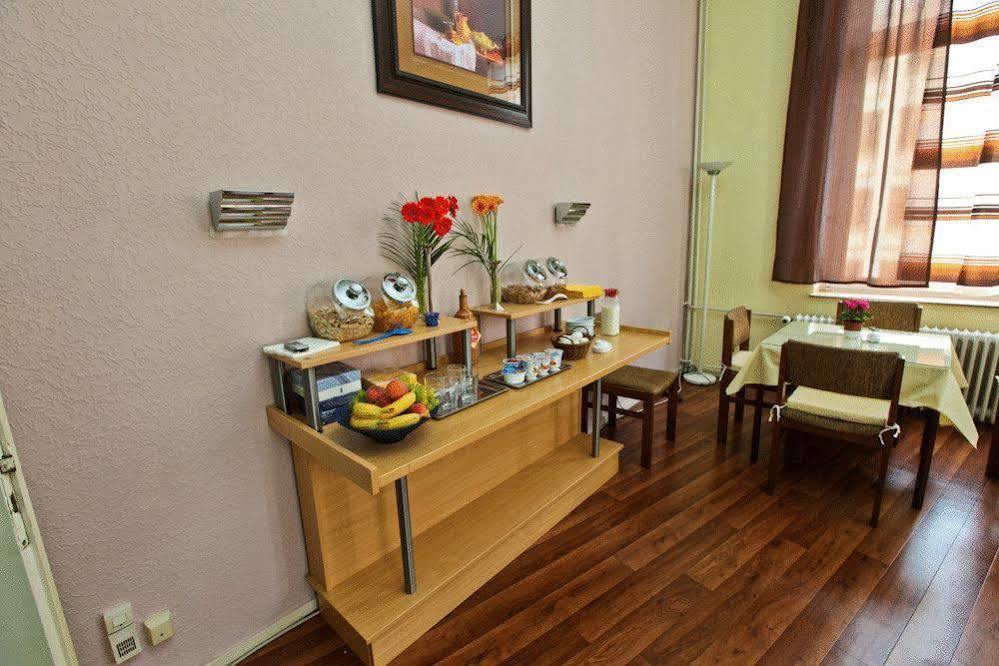 Hotel Komet Ντίσελντορφ Εξωτερικό φωτογραφία