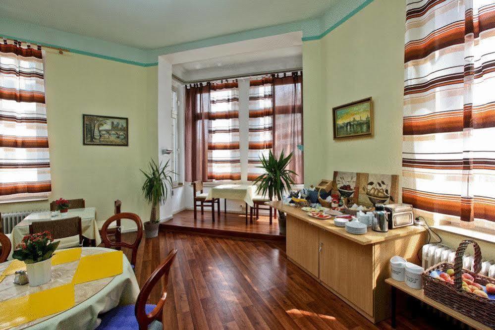 Hotel Komet Ντίσελντορφ Εξωτερικό φωτογραφία