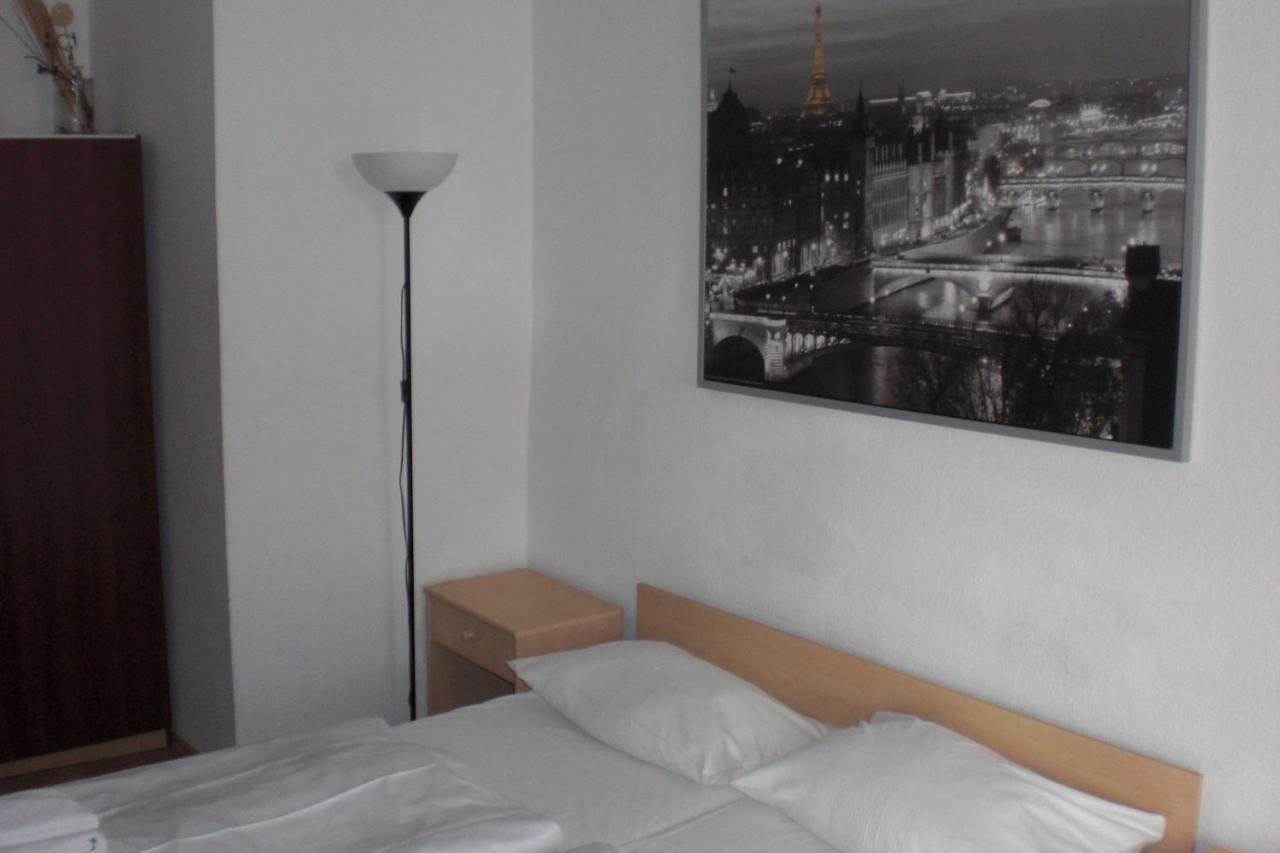 Hotel Komet Ντίσελντορφ Εξωτερικό φωτογραφία
